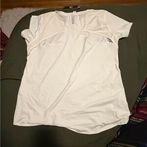 Under Armour White Fitted Top